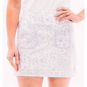 FORAY GOLF NWT WHITE LEOPARD PRINT Skort Patch Pocket 15’5 women’s large